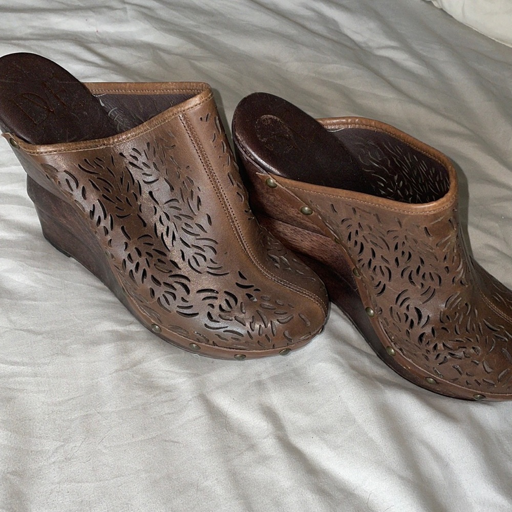 Diane Von Furstenberg Clogs - Picture 2 of 14